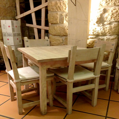 Barnizado de muebles de madera en gipuzkoa: mesas y sillas